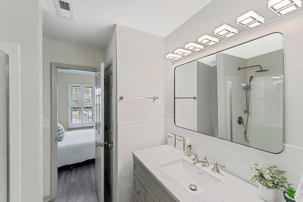 Golf Oasis Modern Townhome! Charlotte 0*,